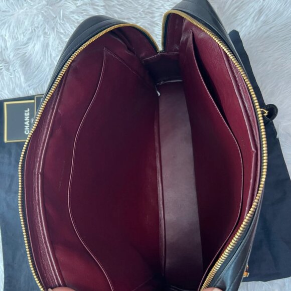 CHANEL Quilted Lambskin Messenger Shoulder Bag Black 24K Chain - Picture 12 of 14